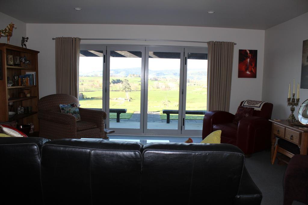 وايهي Birds Eye View Bed And Breakfast الغرفة الصورة